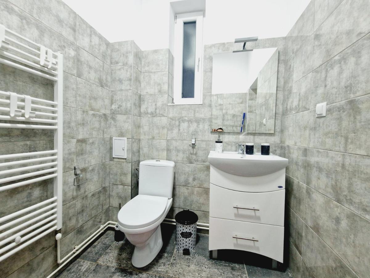 Royal 5* Mansion Near Square Villa
