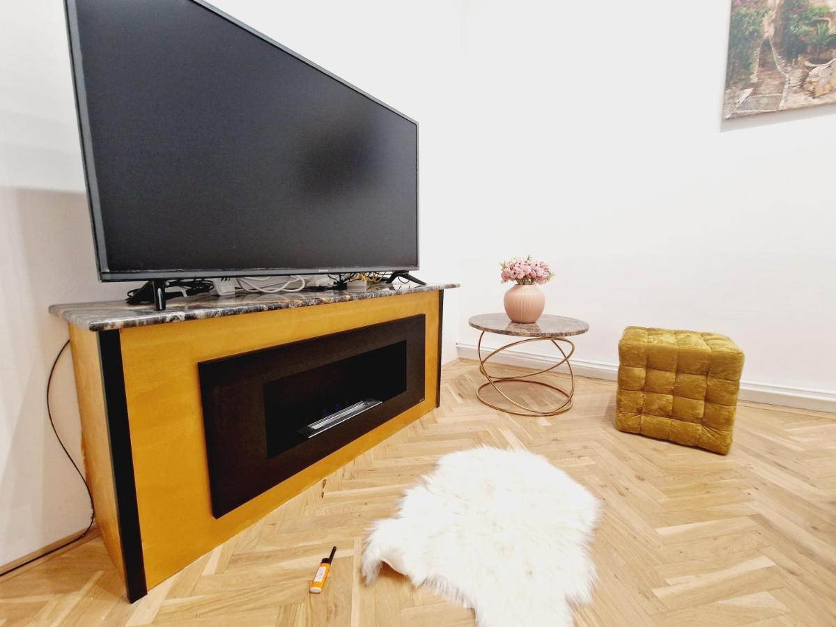 Villa Royal 5* Mansion Near Square Cluj-Napoca